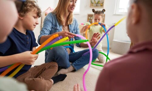 Integracja sensoryczna: co to jest i jak ćwiczenia mogą pomóc dzieciom?